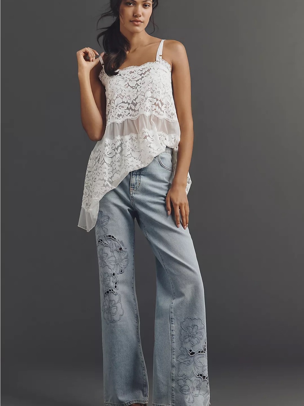 NWT Anthropologie Pilcro Austyn High-Rise Wide Leg Embroidered Jeans Size 29